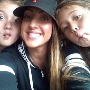 Meet your Posher, Ali